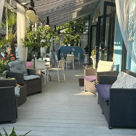 Giovanna Otel Rimini