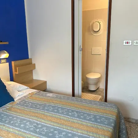 Giovanna Hotel *